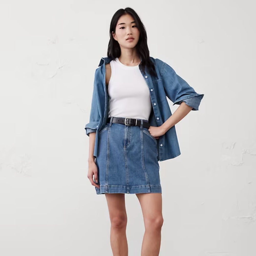 NWT Banana Republic Denim Skirt